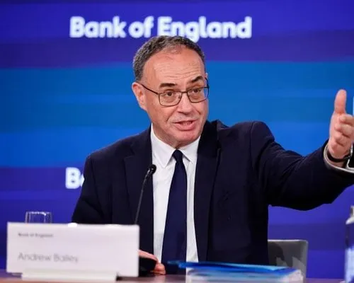 Bank of England holds interest rates at 3.75% as inflation fears mount cover image