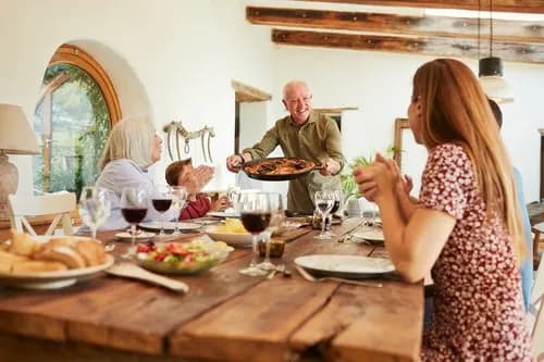 We're getting mealtimes wrong — here's the best time to have dinner cover image